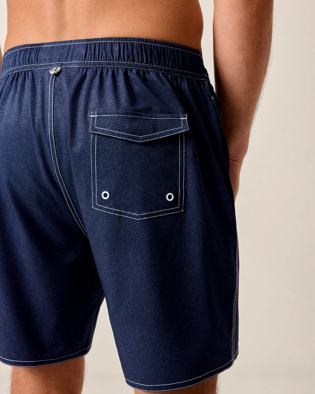 The Half Elastic 7" Surf Shorts