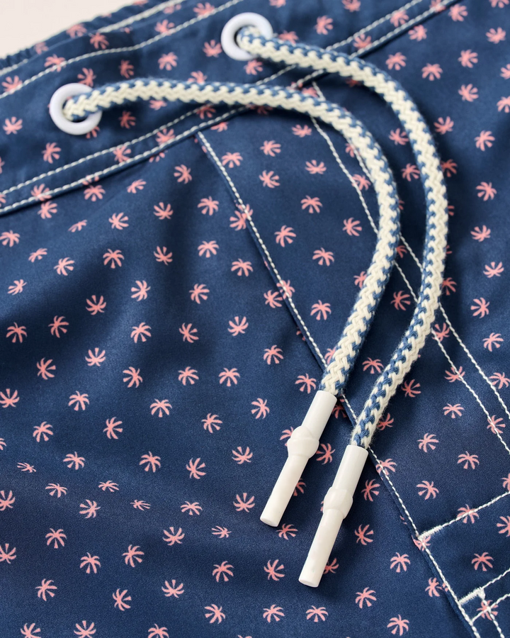 The Half Elastic 7" Surf Shorts