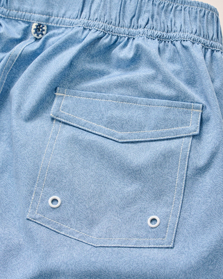 The Half Elastic 7" Surf Shorts