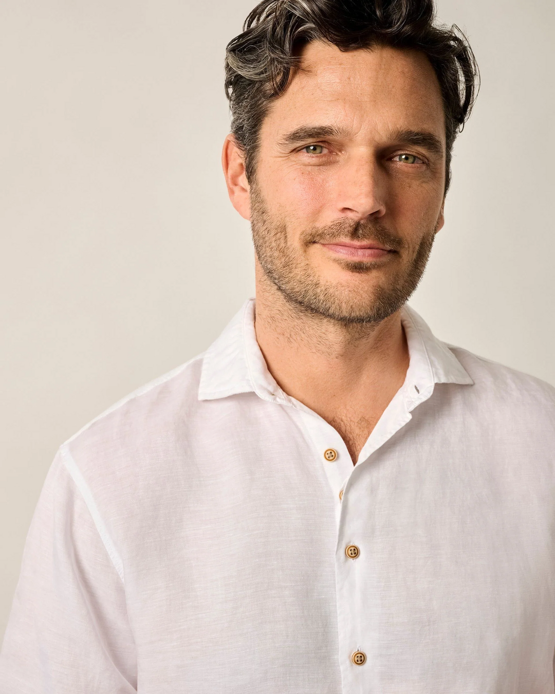 Short Sleeve Hangin' Out Linen Button Down Shirt - Gianni