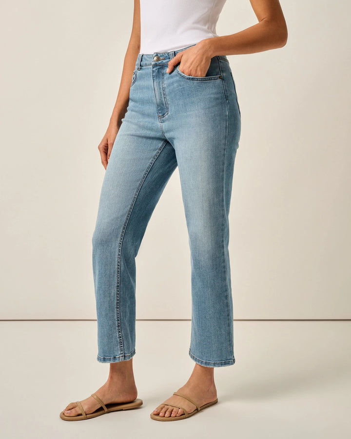 Savanah Light Everyday Wash Jean